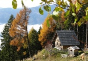 Urige Hütte mieten-Aussen POH00146